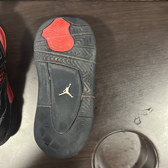 JORDAN 4 RETRO THUNDER USED 8 C - Picture 7 of 9